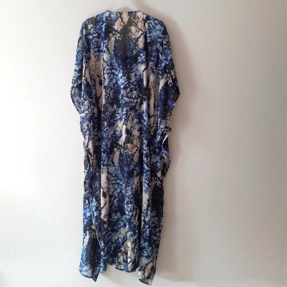 EUC Lucky & Coco blue, black & beige abstract print beaded sequined tunic caftan - Picture 7 of 9